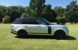 Range Rover Autobiography, side
